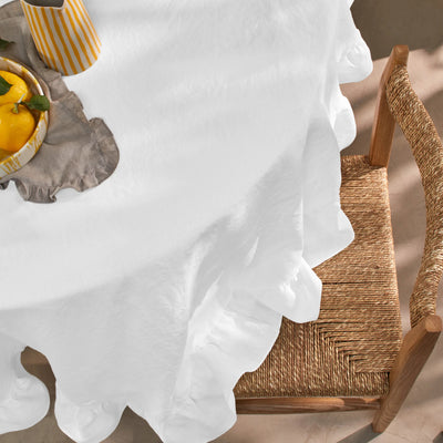Nappe ovale en lin a volant blanc optique