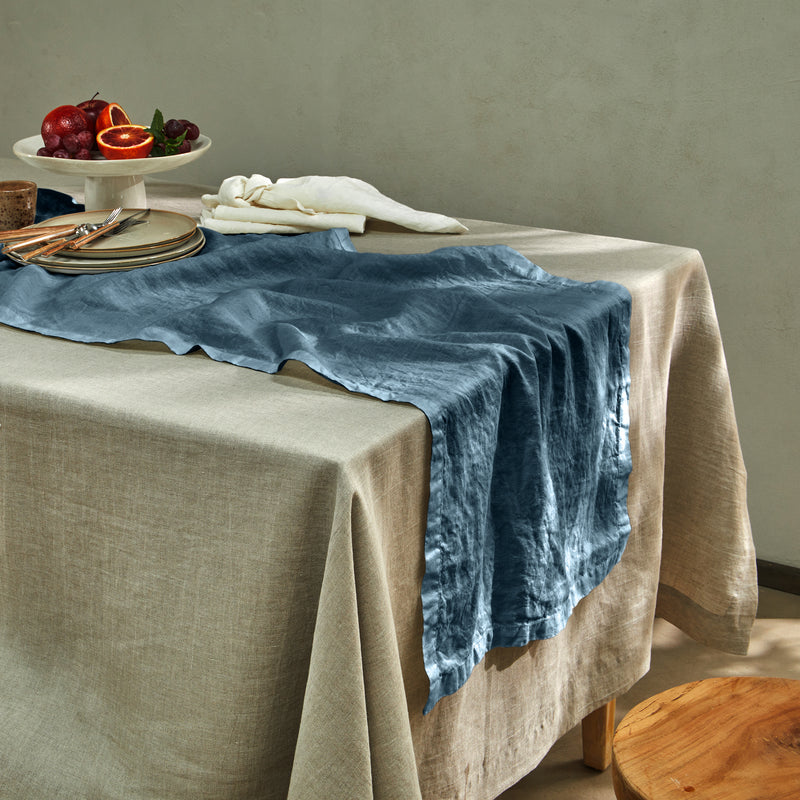 chemin de table basique 100% Lin bleu français