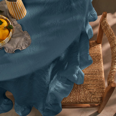 Nappe ronde en lin lavé sur mesure à volant bleu français