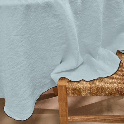 nappe ronde en lin lavé "bourdon" sur mesure bleu glacier