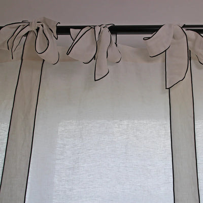 Noeuds supérieurs du rideau à nouettes en lin lavé #colour_blanc-optique