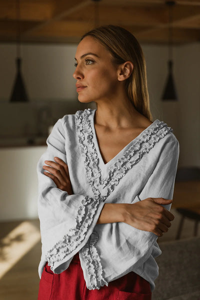 Robe de nuit courte en lin lavé à mini volants gris minéral