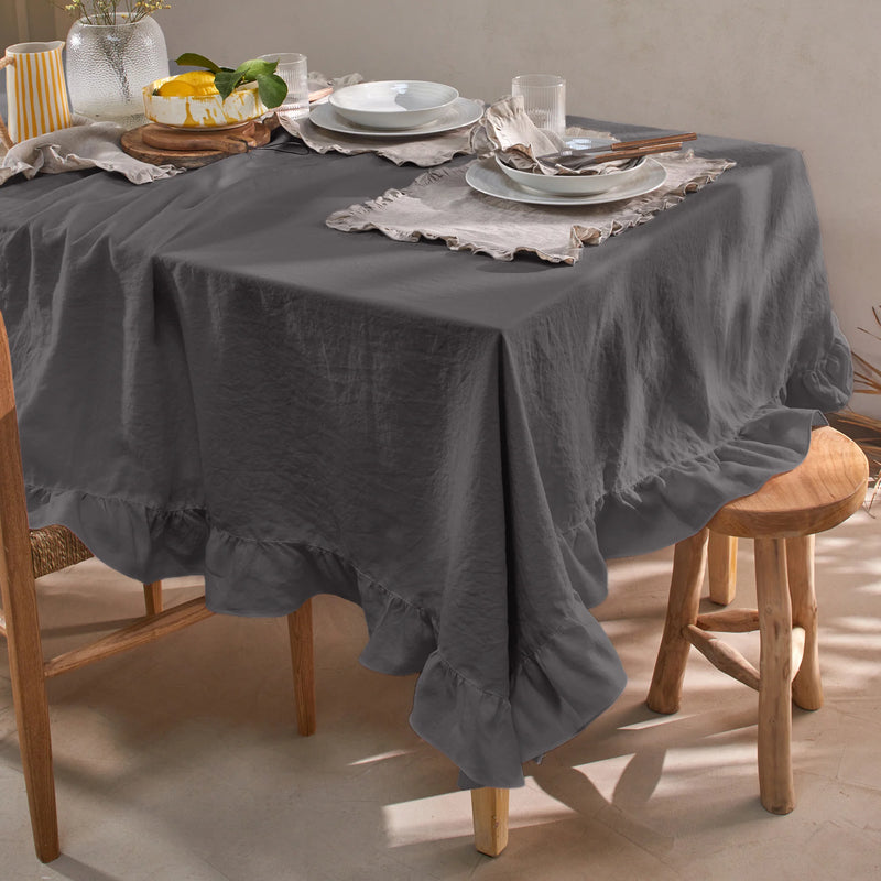 Nappe rectangulaire sur mesure  à volants en lin lavé gris plomb