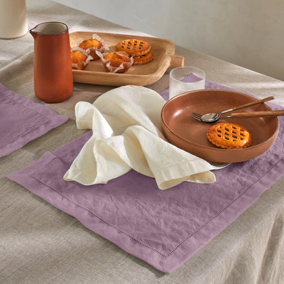Sets de table en lin lavé ajouré lilas
