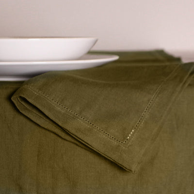 serviette en lin ajouré vert olive