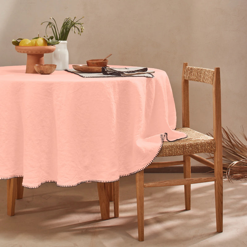 Nappe ronde point de cheval en lin lavé rose