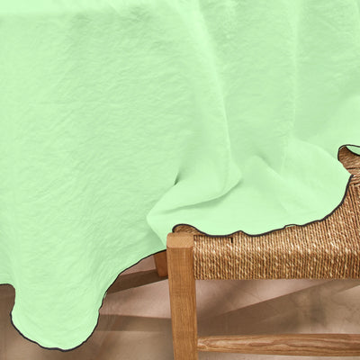 Nappe ronde point "Bourdon" en lin vert menthe