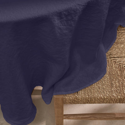 Nappe ronde sur mesure en lin bleu nuit
