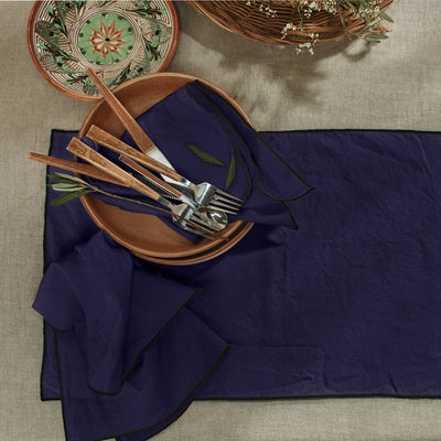 Set de table bordé en lin lavé bleu nuit